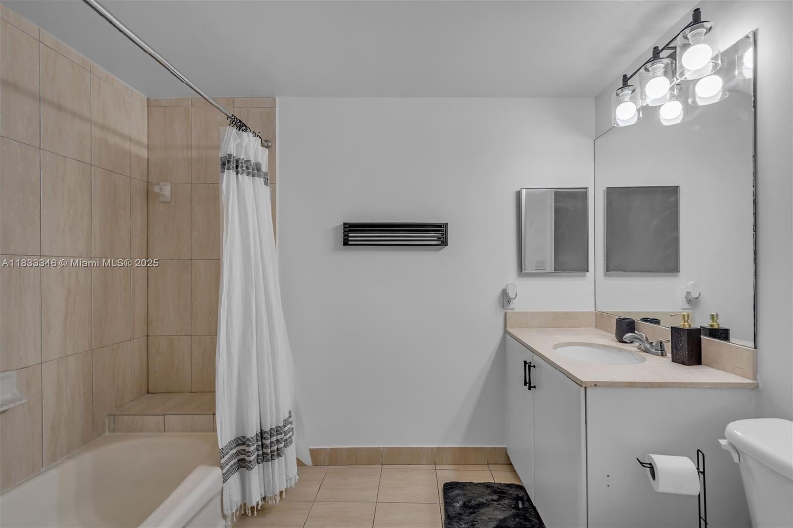 OPERA TOWER CONDO - Residential