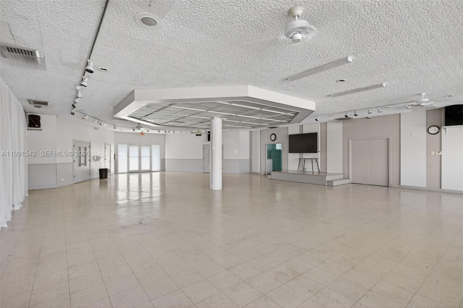 ASHLEY HALL CONDO - Residential