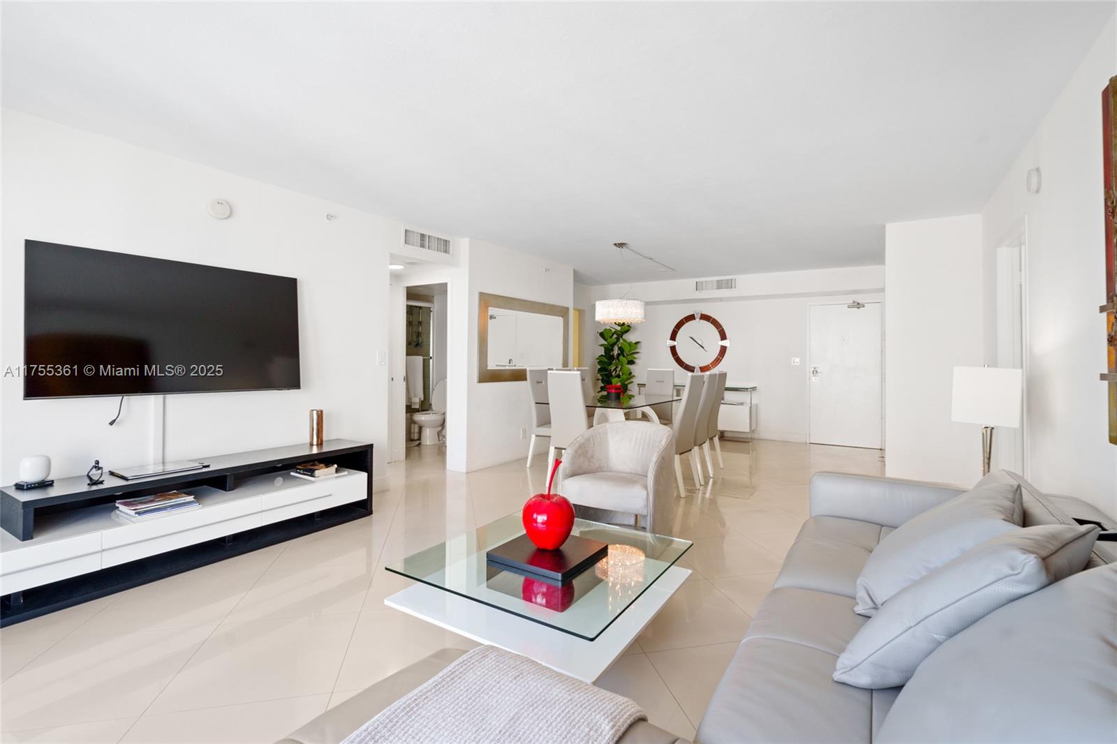 CARLISLE ON THE OCEAN CON - Residential