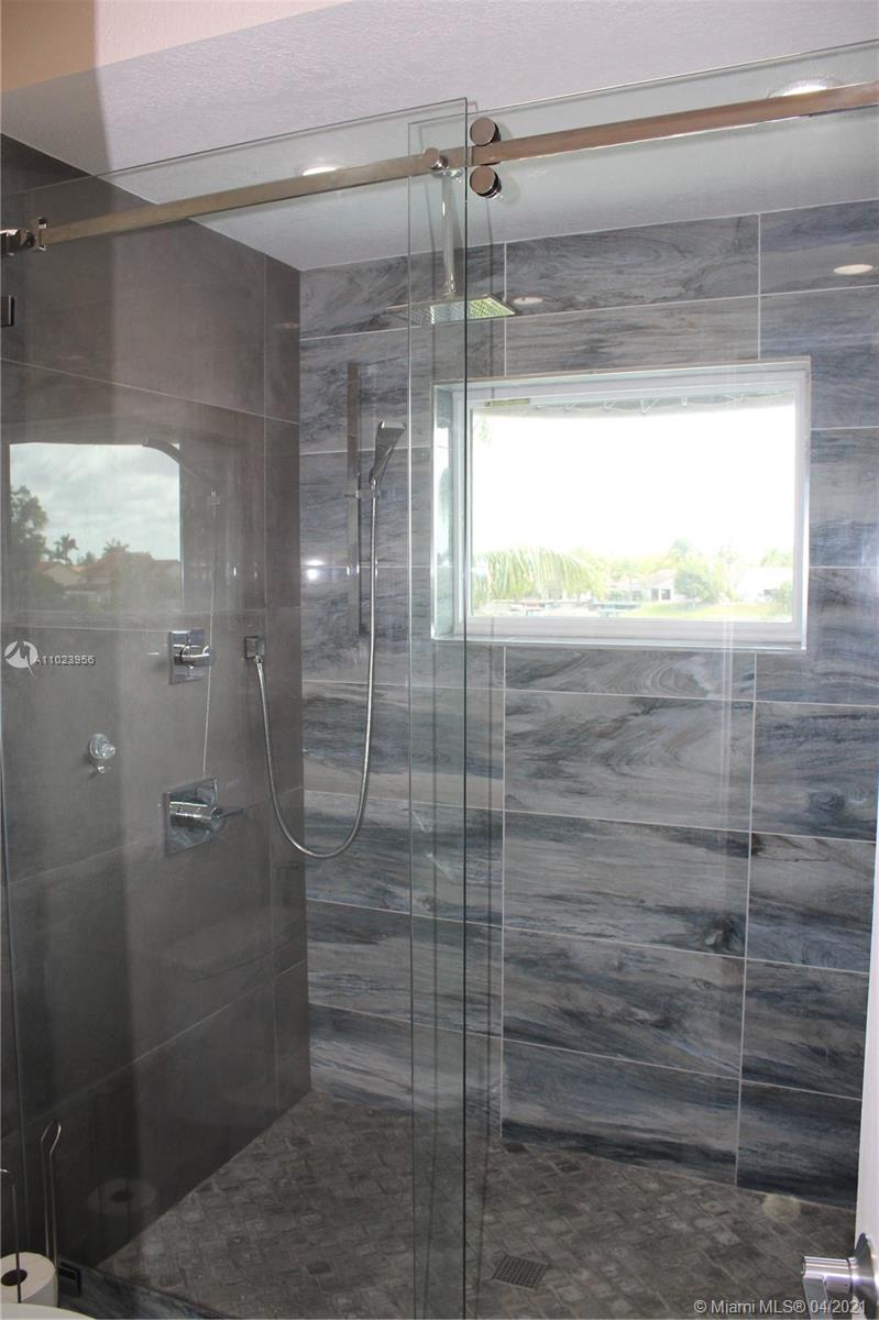 WESTWIND LAKES SEC 6 - Residential