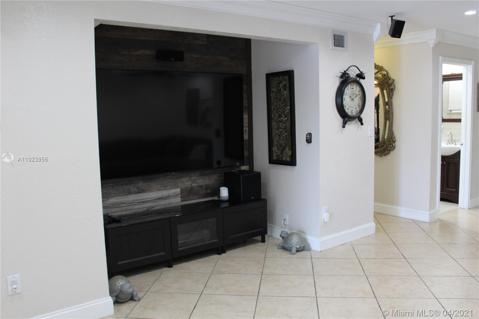 WESTWIND LAKES SEC 6 - Residential