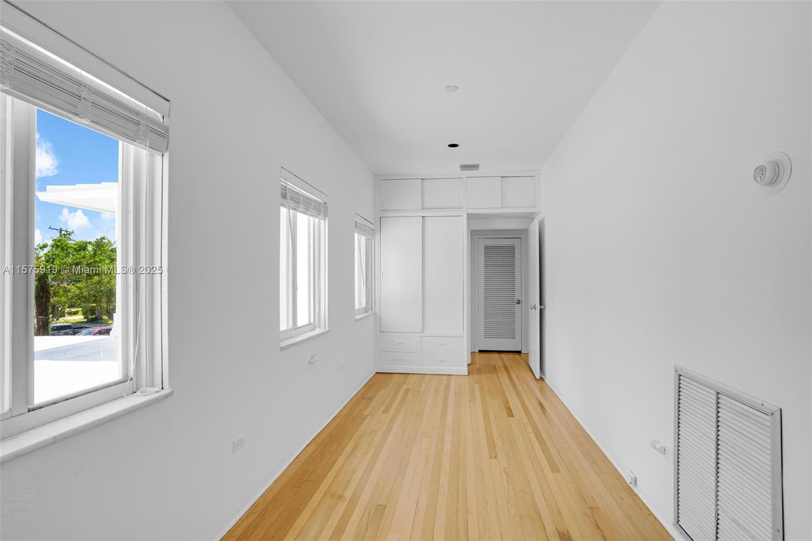 BEACH VIEW ADDN - Residential