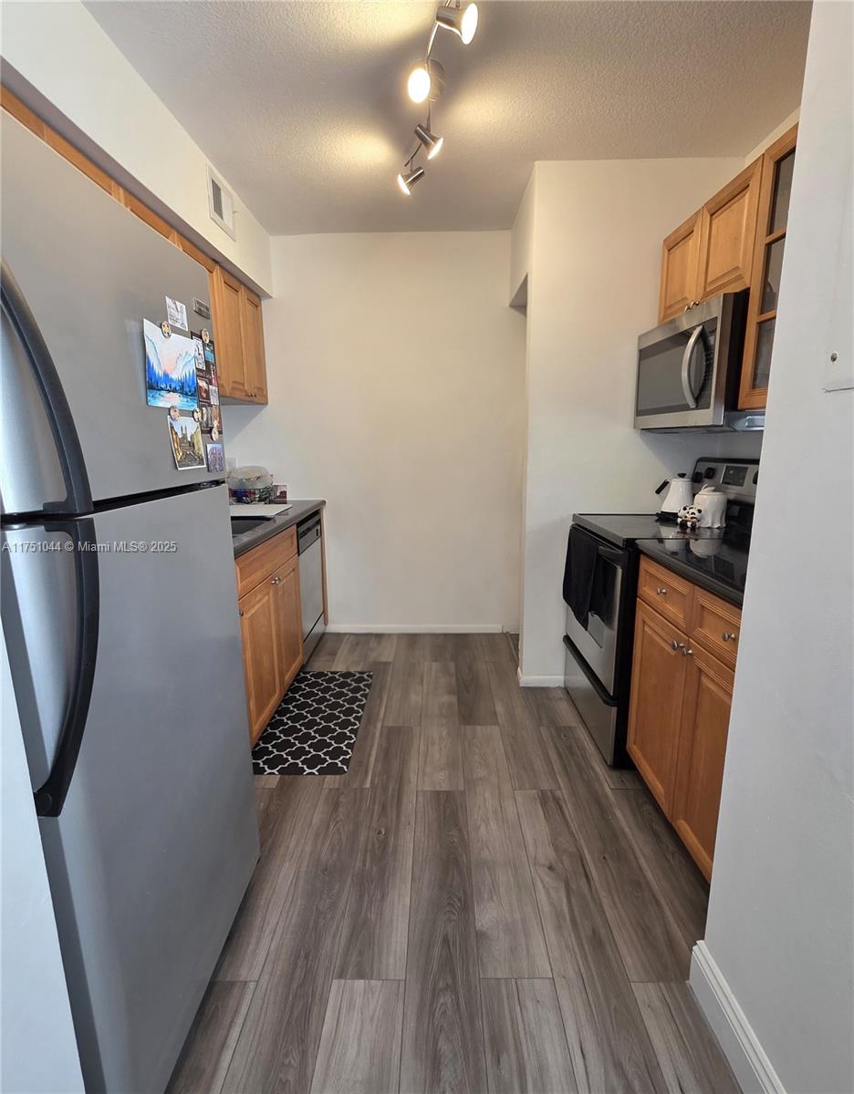 WINDMILL LAKES III CONDO - Residential