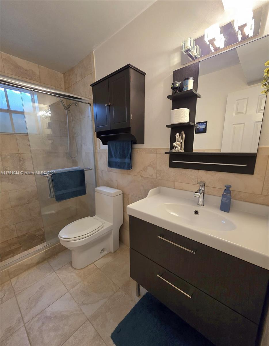 WINDMILL LAKES III CONDO - Residential