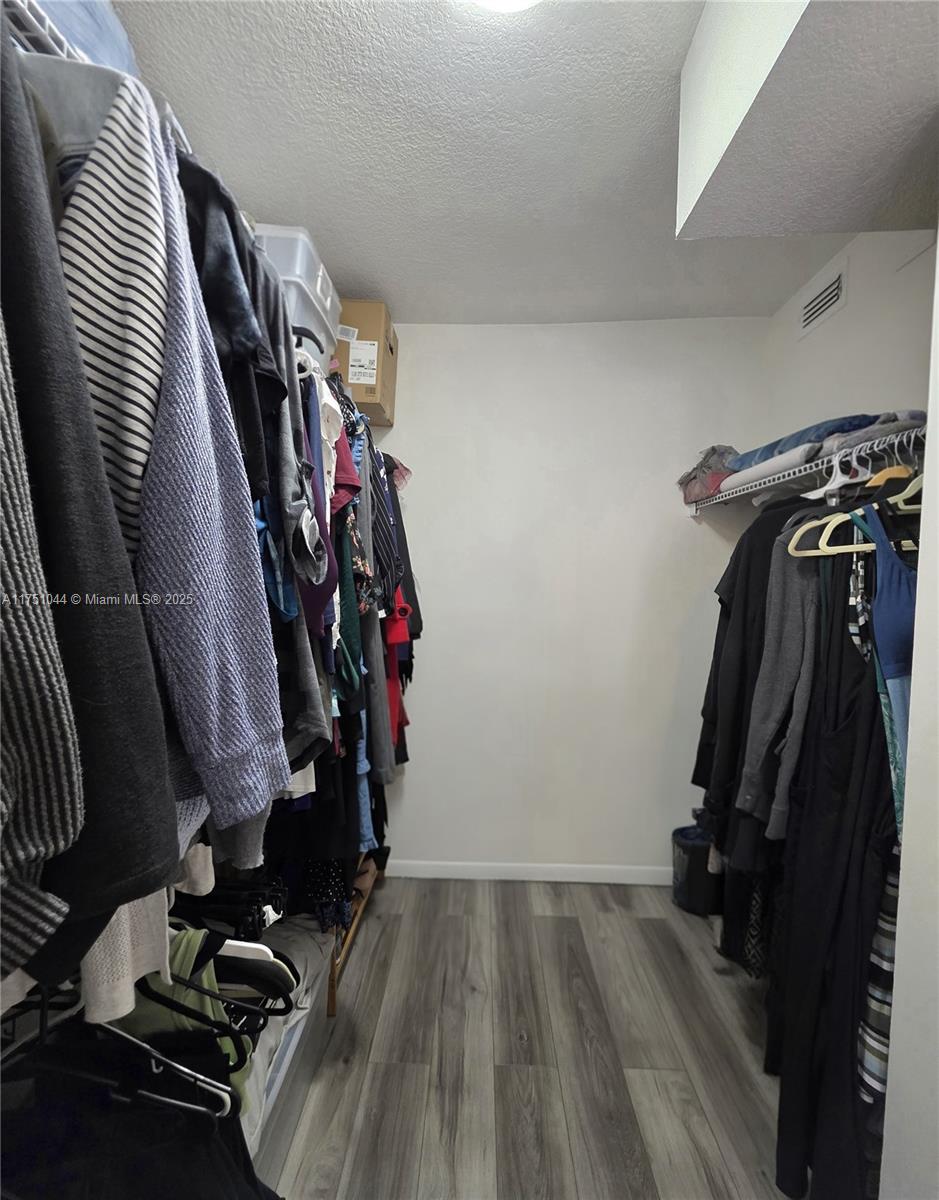 WINDMILL LAKES III CONDO - Residential