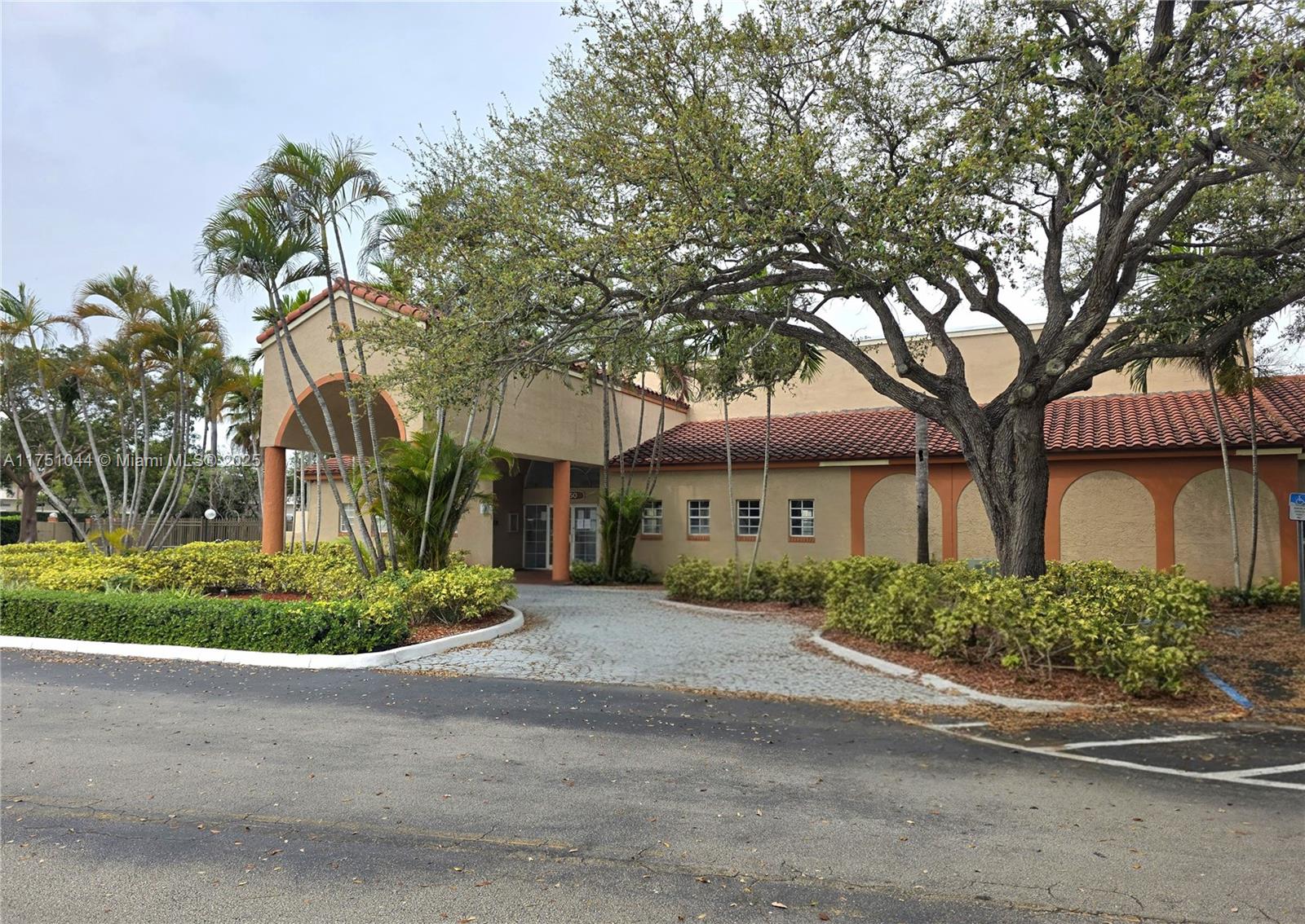 WINDMILL LAKES III CONDO - Residential