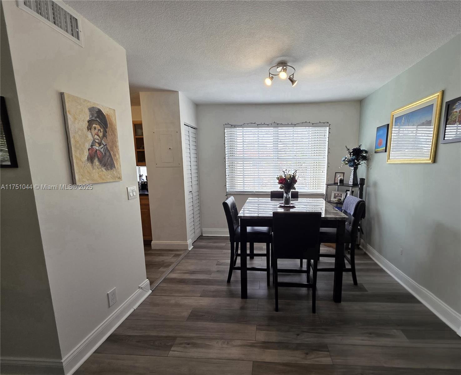 WINDMILL LAKES III CONDO - Residential