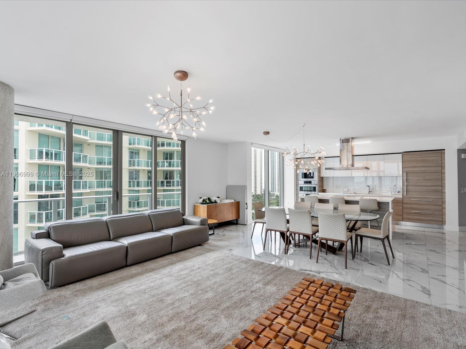 PARQUE TOWERS CONDO - Residential Lease