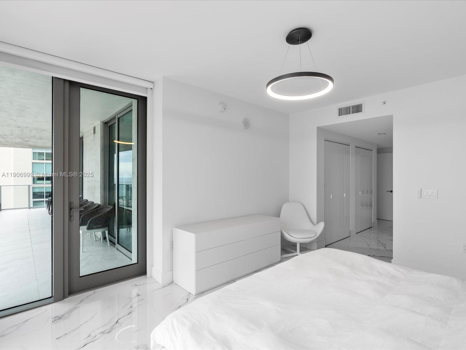 PARQUE TOWERS CONDO - Residential Lease