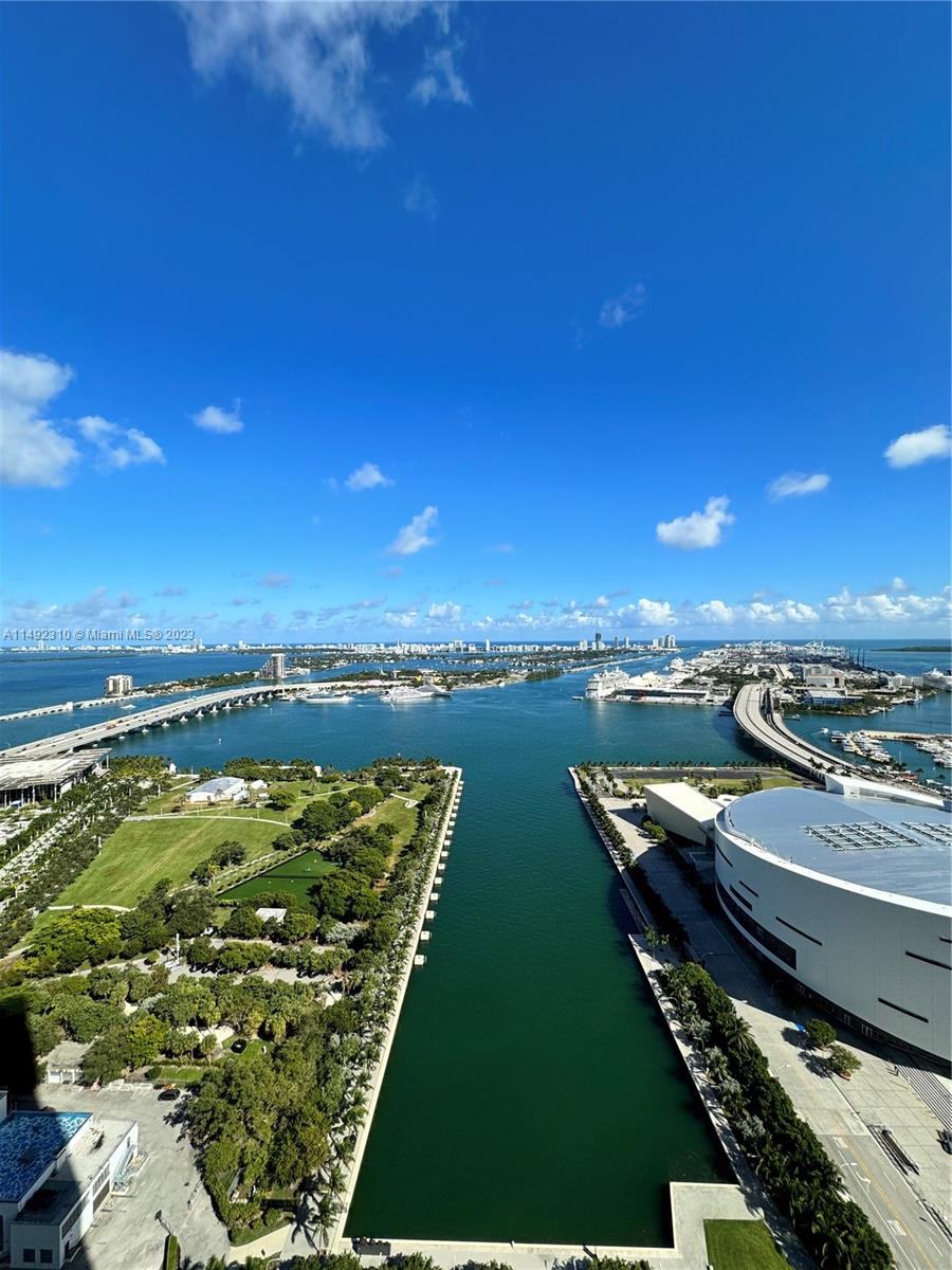 MARINABLUE CONDO - Residential Lease