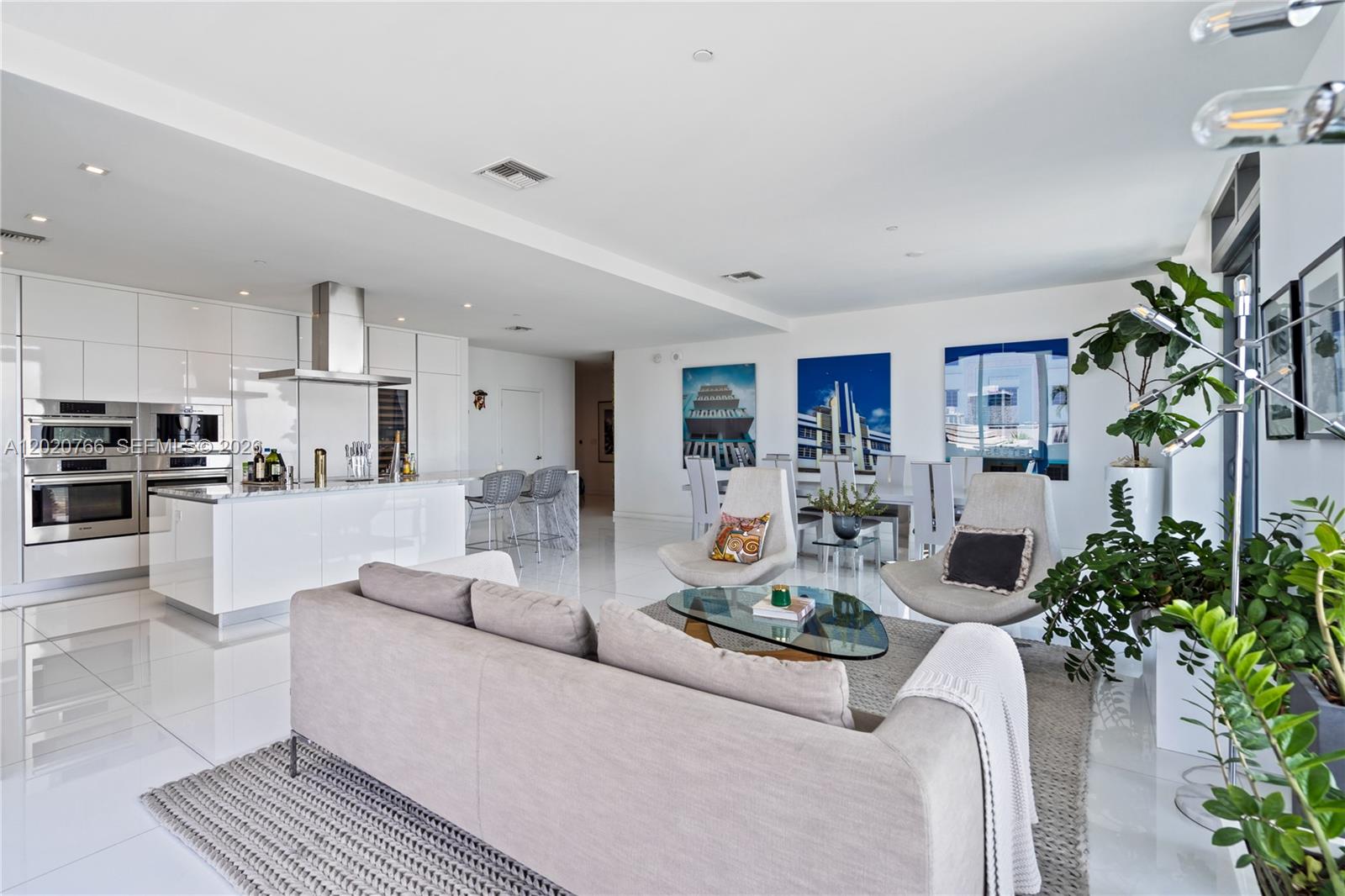 88 SW 7th St 4203