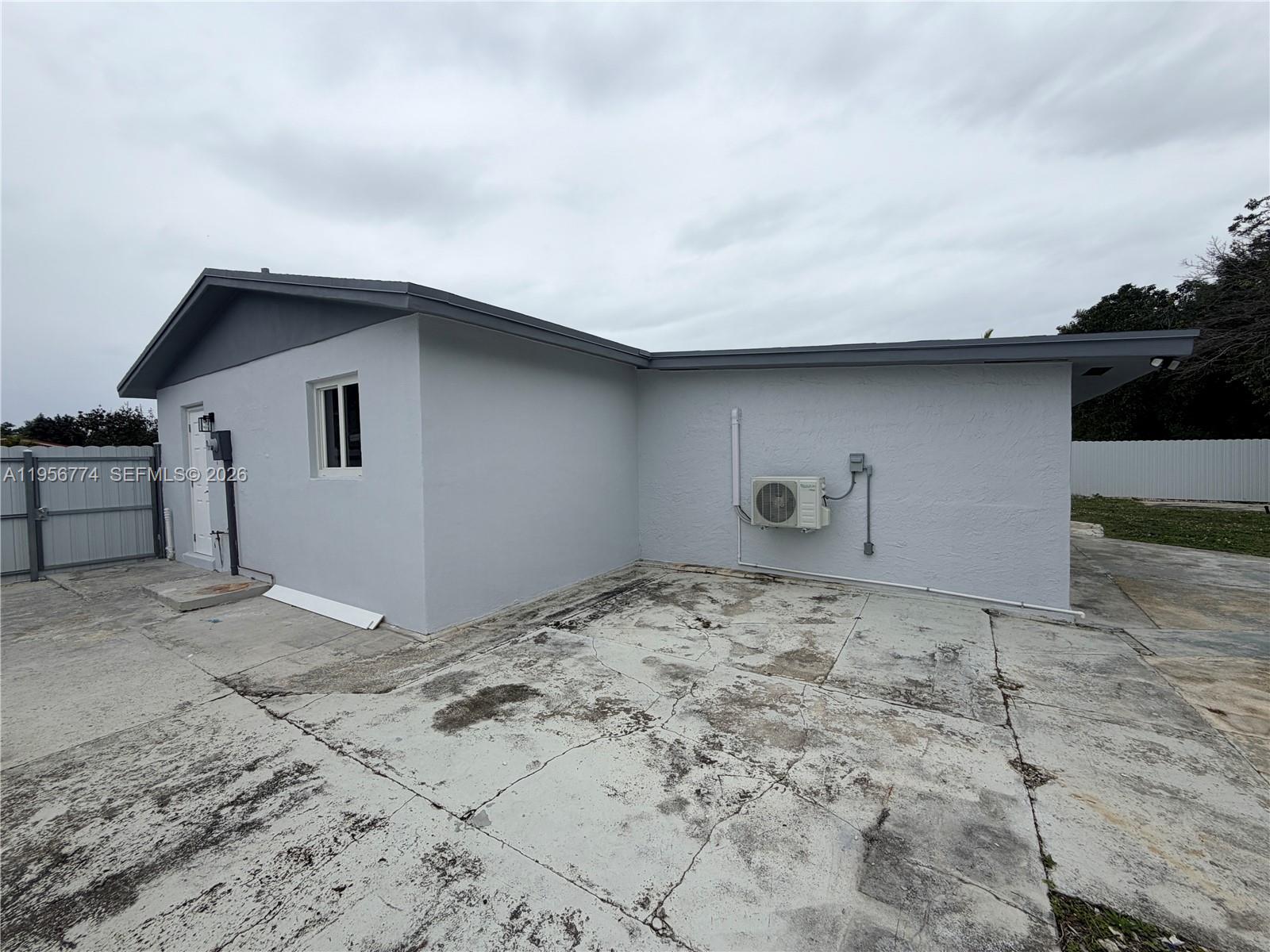 KINGSWOOD MANOR - Residential