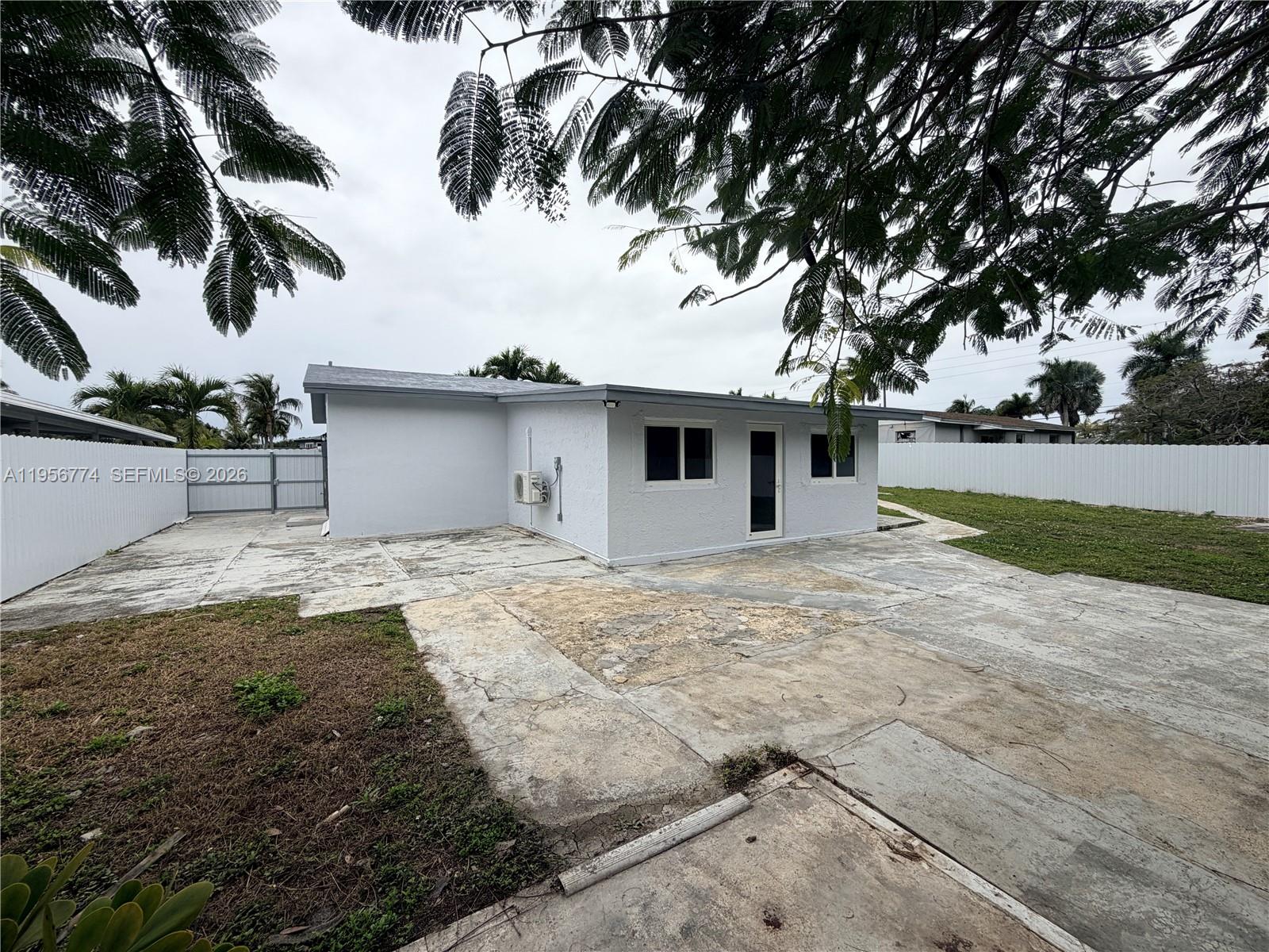 KINGSWOOD MANOR - Residential