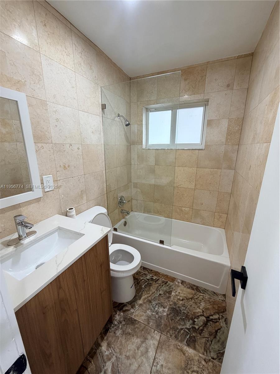 KINGSWOOD MANOR - Residential