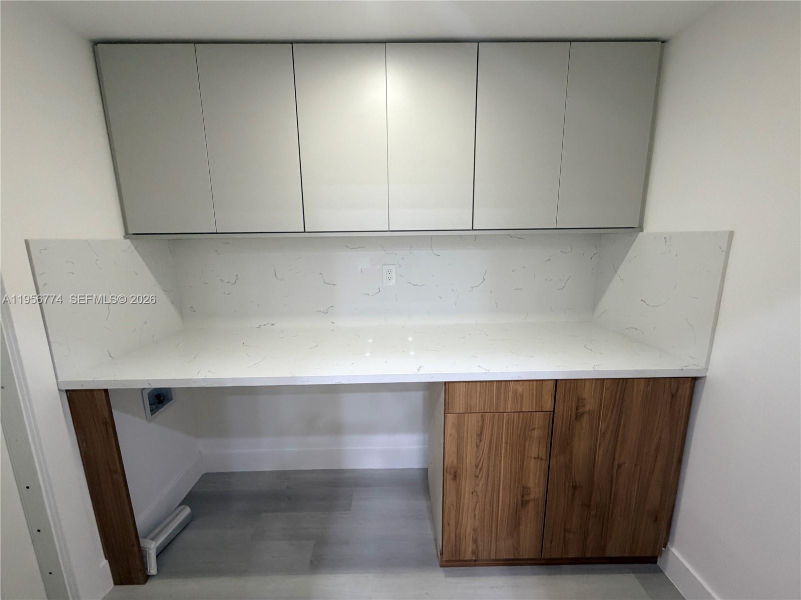 KINGSWOOD MANOR - Residential