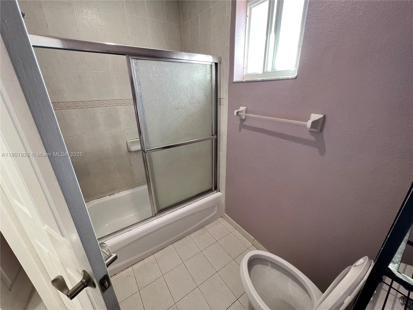 GARDENGATE TOWNHOMES I CO - Residential Lease