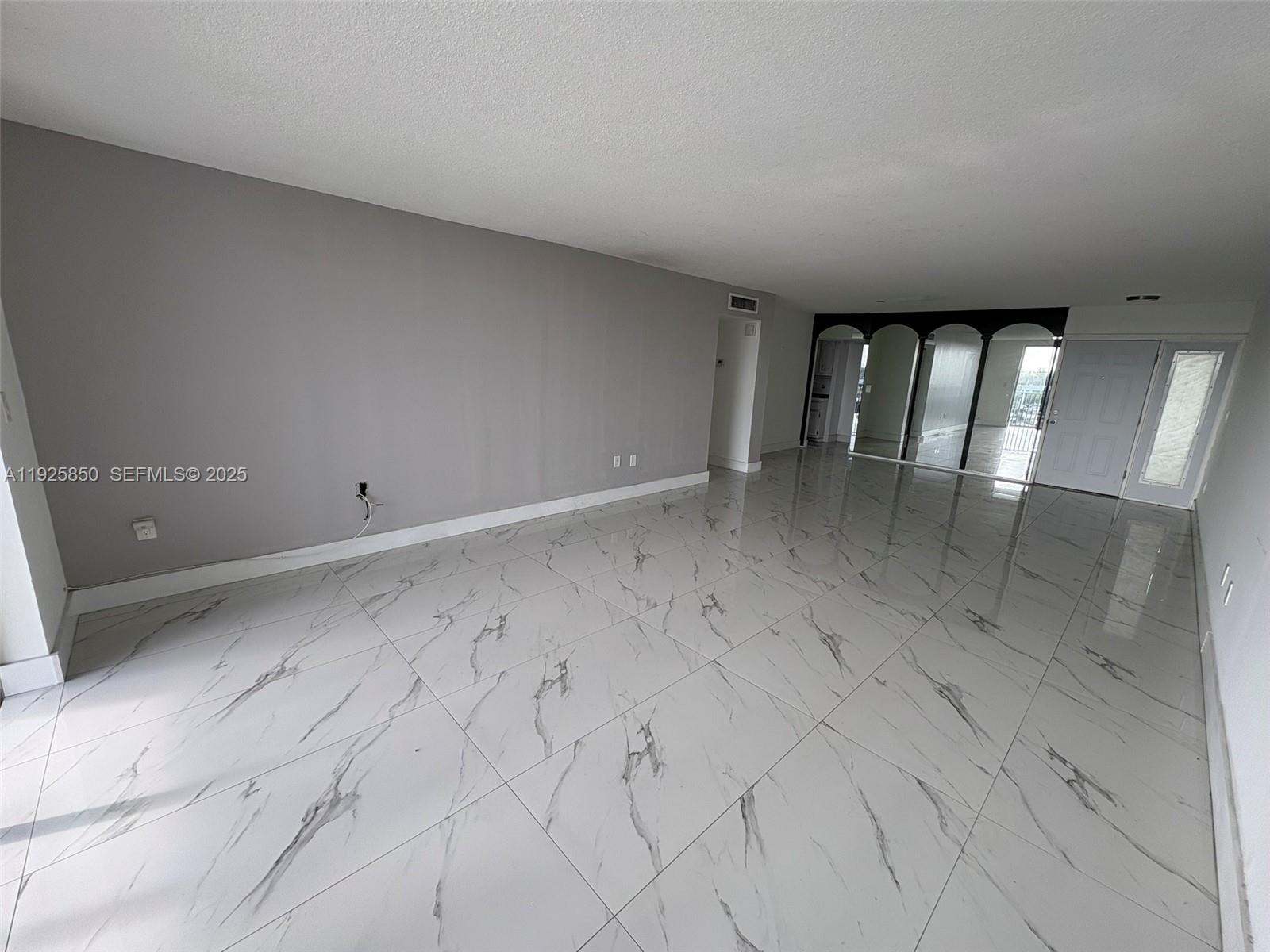 JADE WINDS GROUP-DAISY GA - Residential