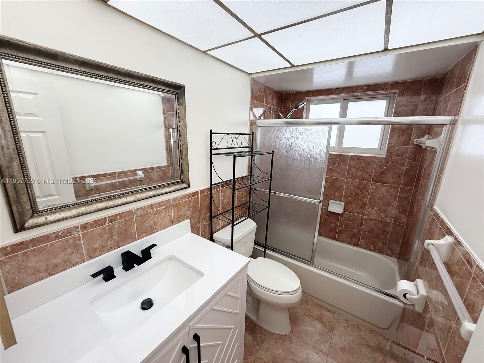 HALLANDALE PARK NO 5 - Residential Lease