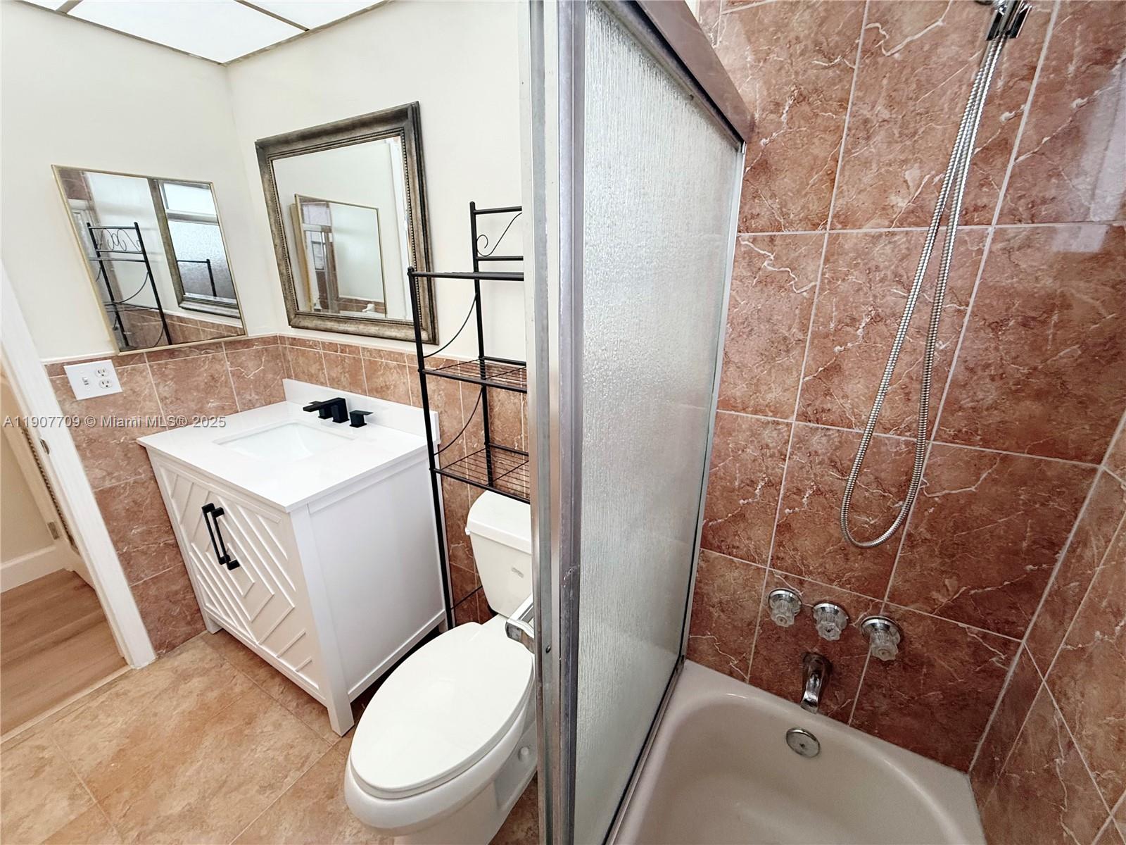 HALLANDALE PARK NO 5 - Residential Lease