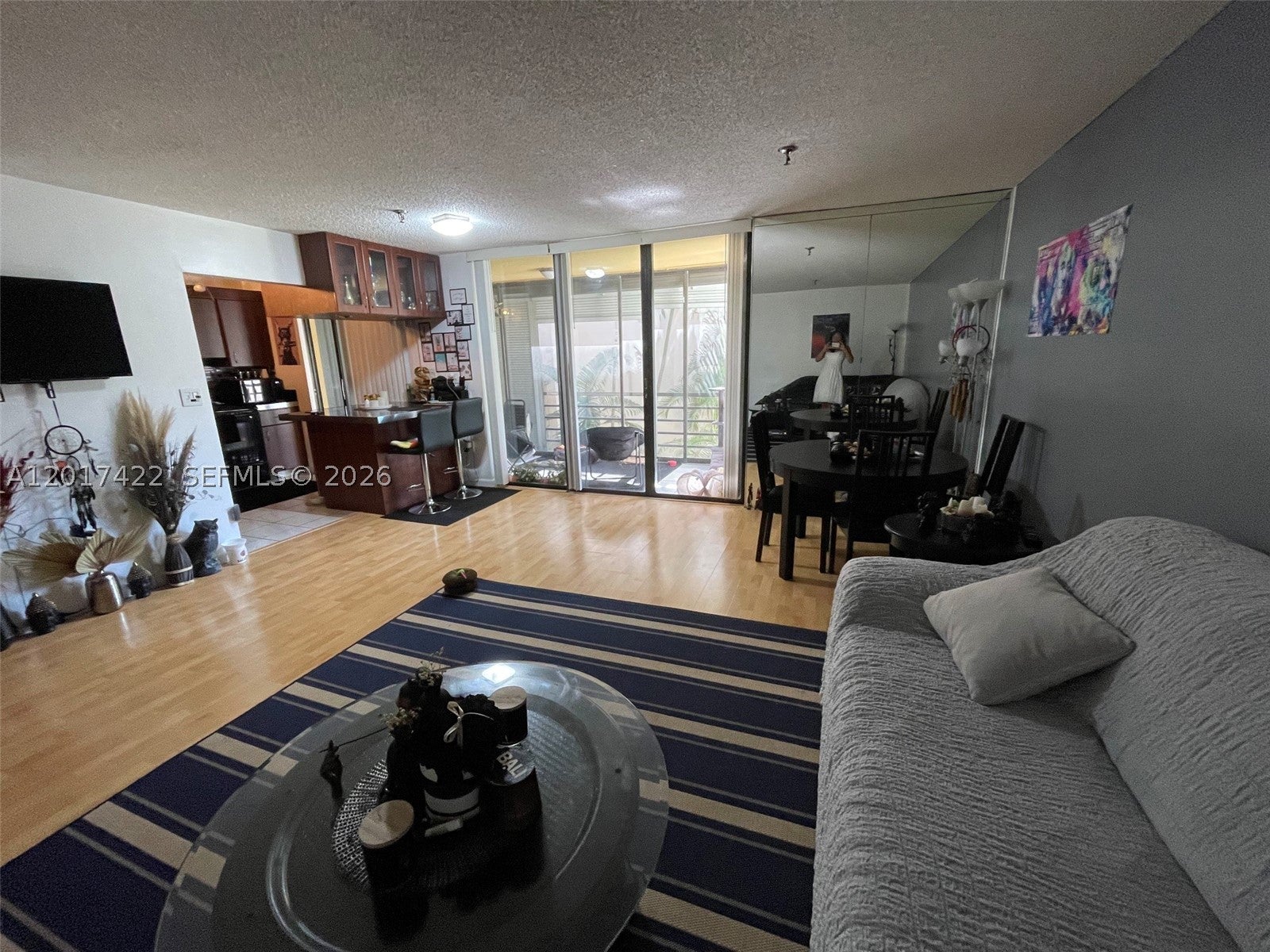 671 NE 195th St 207-E
