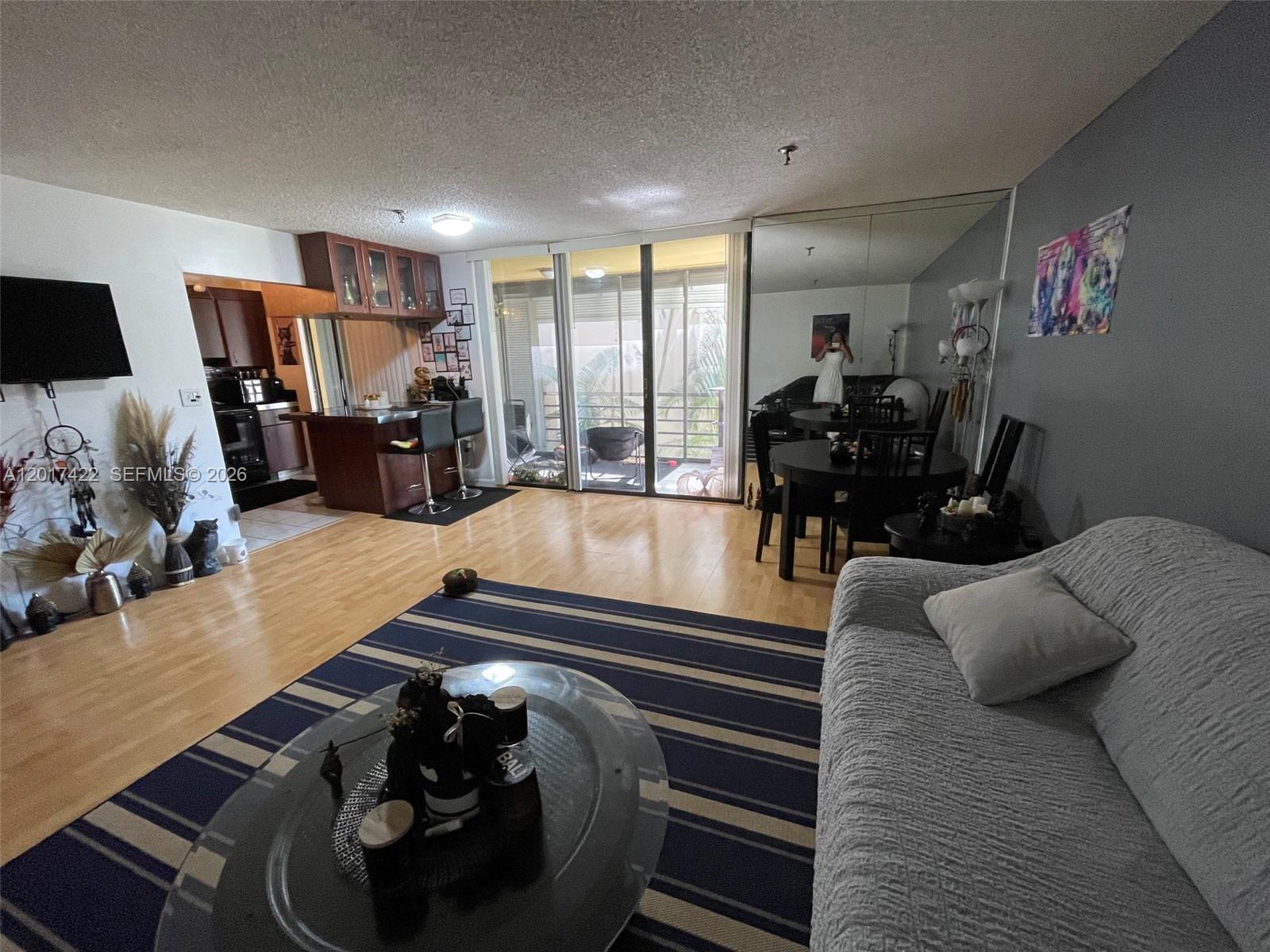 671 NE 195th St 207-E