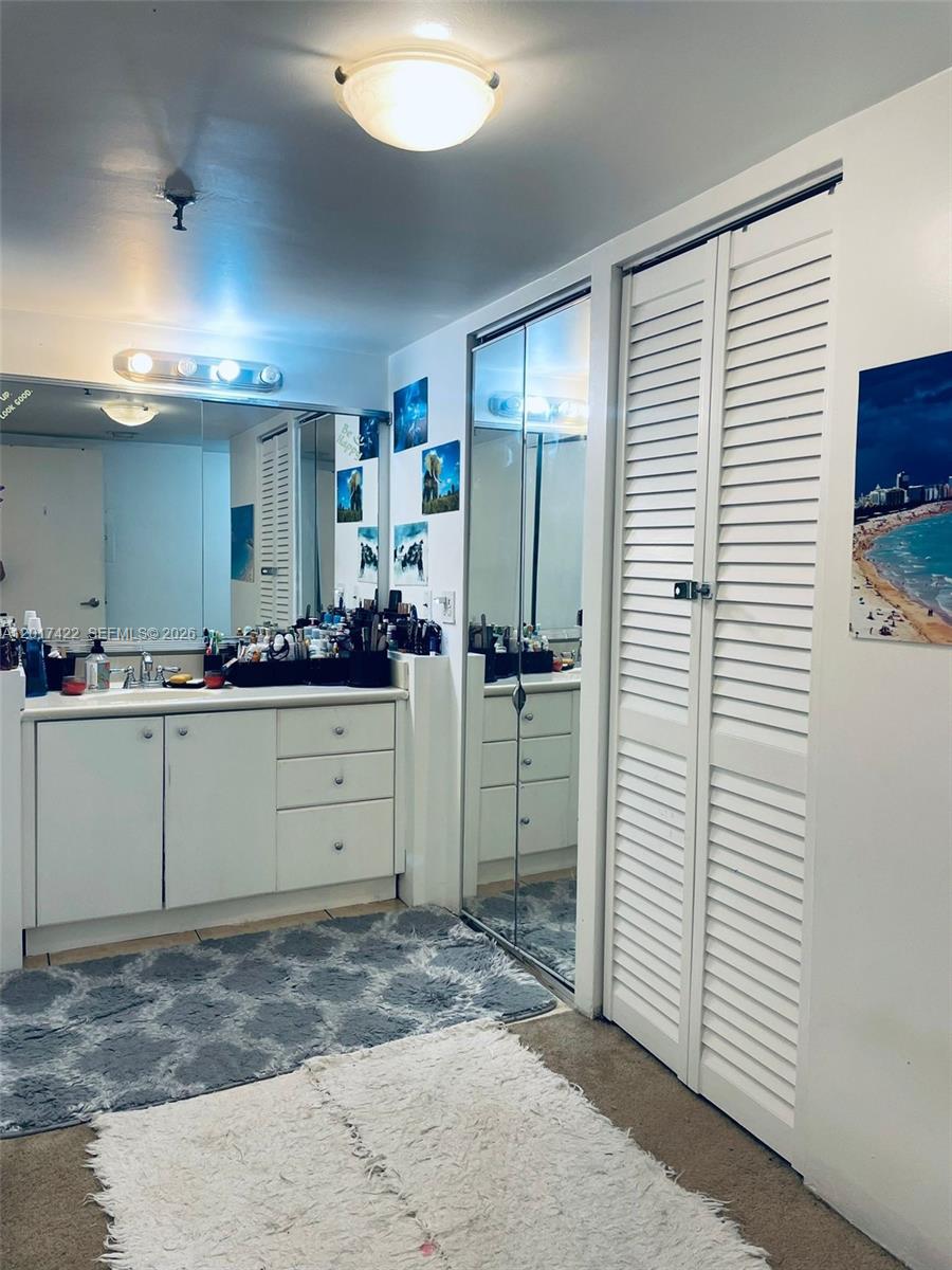 CEDAR GLENN CONDO - Residential