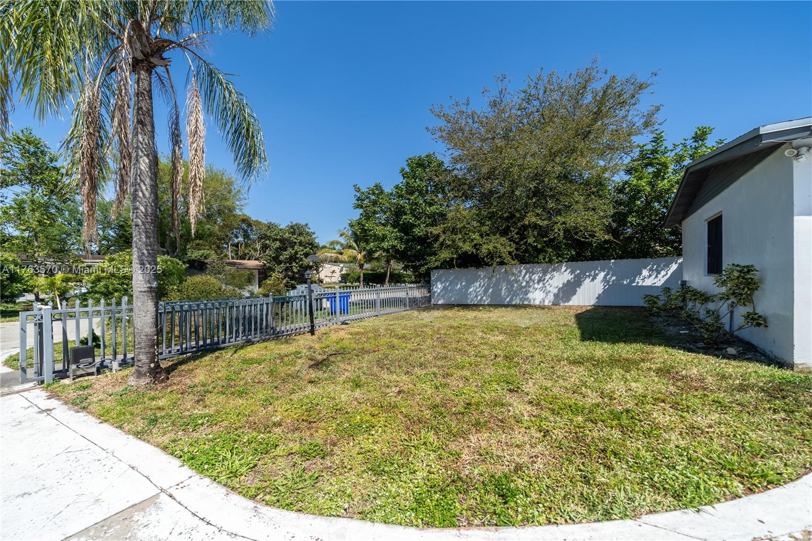 DRIFTWOOD ESTATES NO 3 - Residential