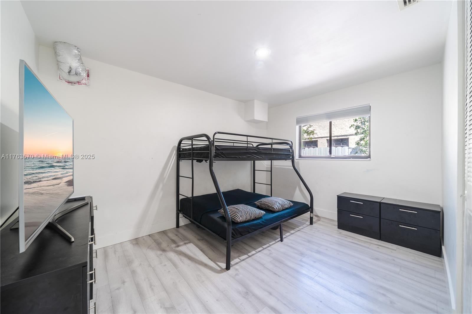 DRIFTWOOD ESTATES NO 3 - Residential