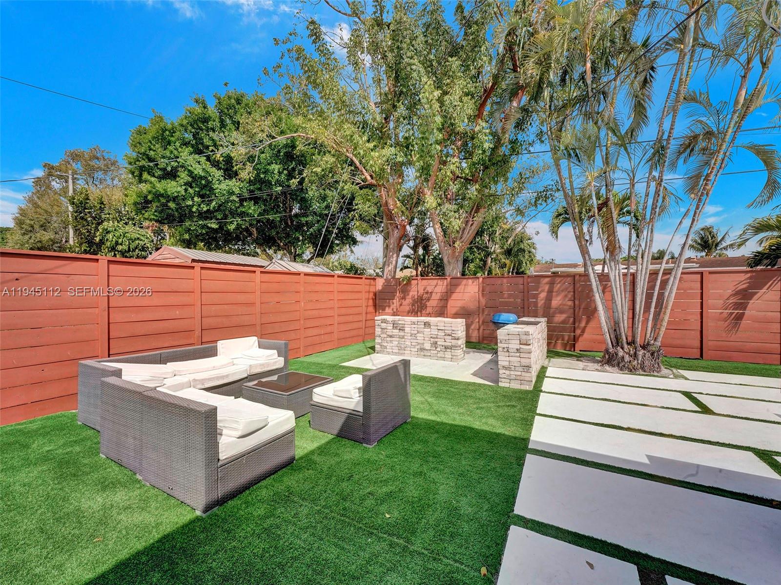 FLAMINGO PARK SEC - Residential