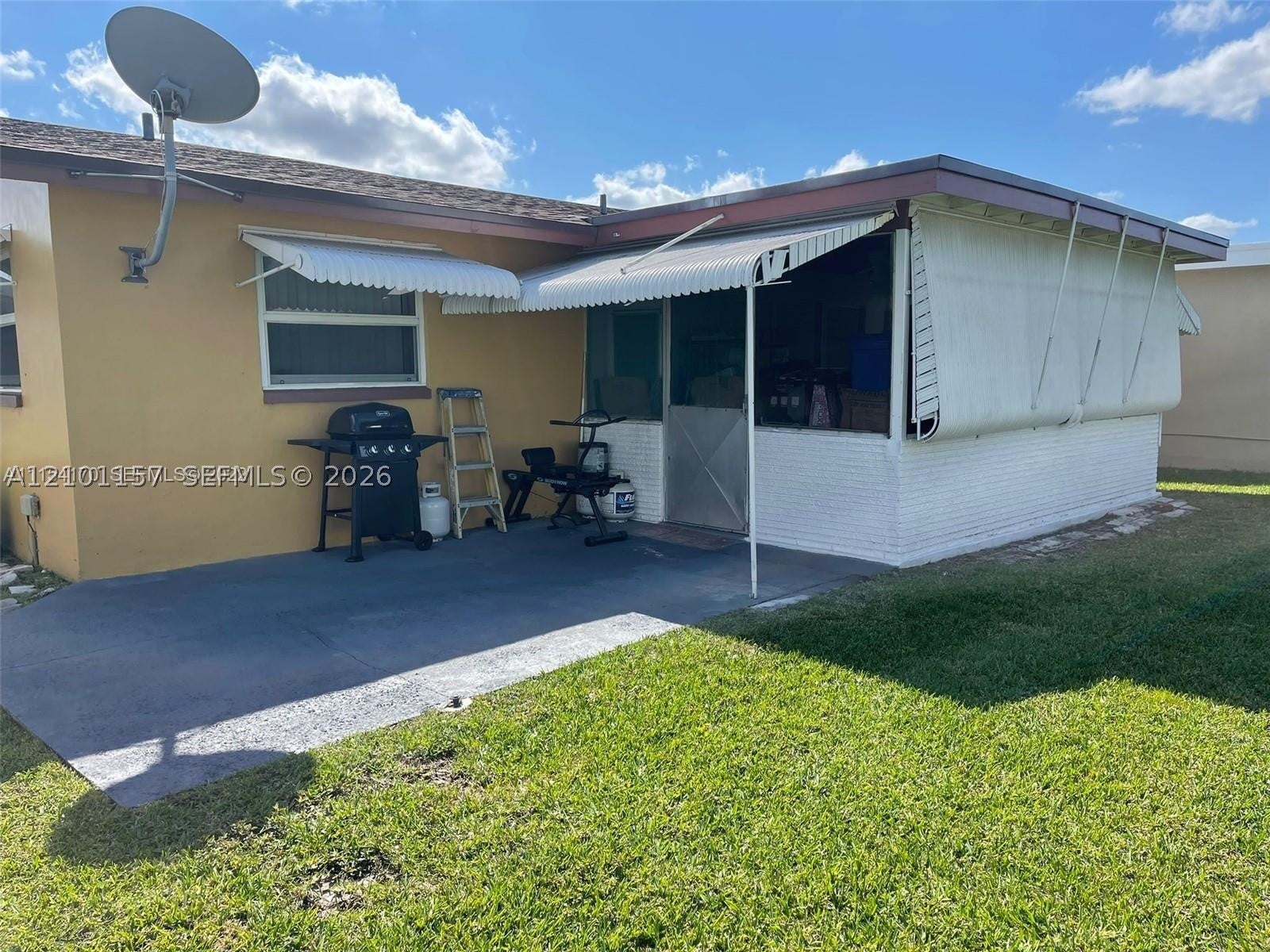 4929 NW 54th Ct