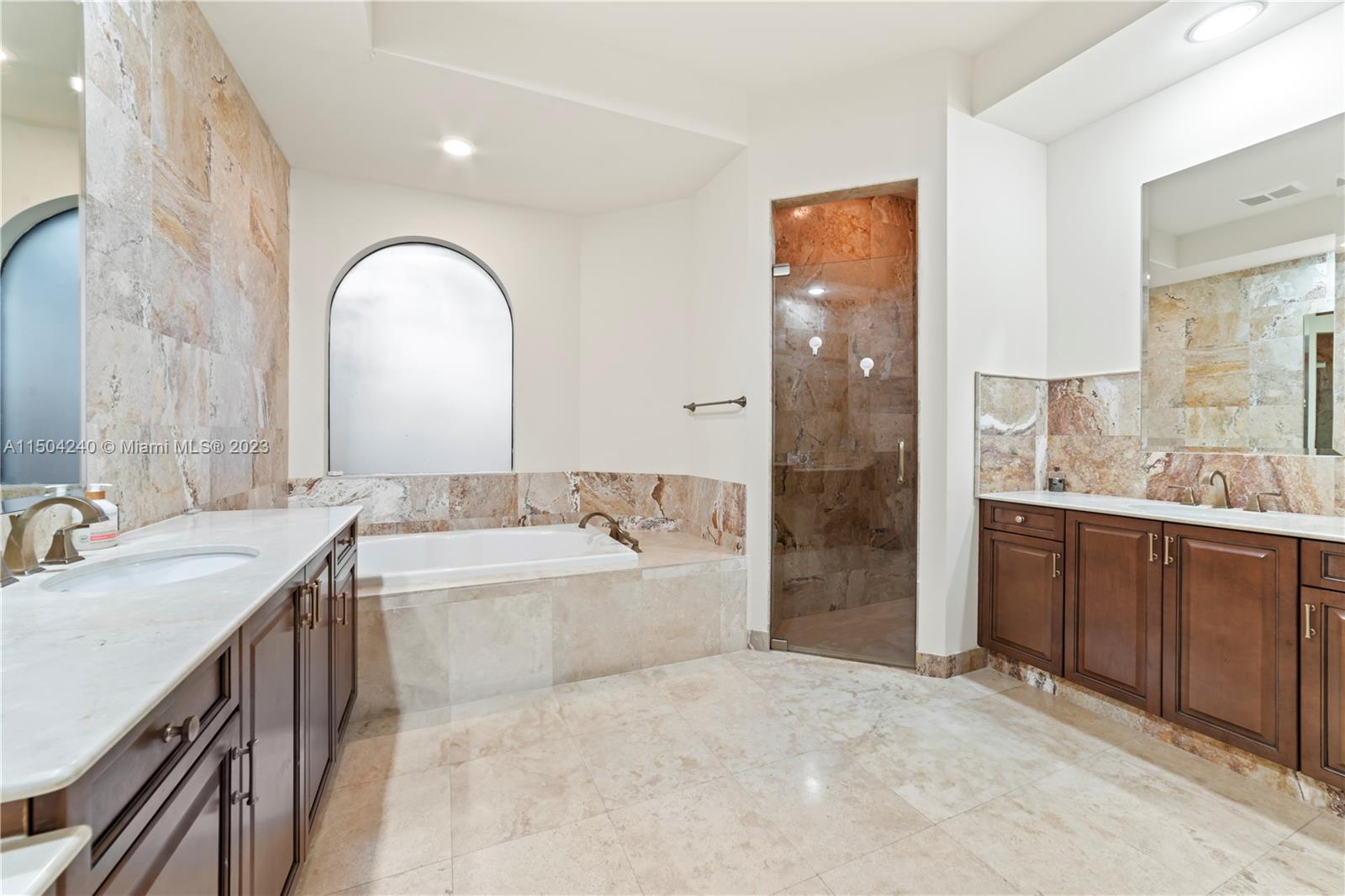 OAKS AT BOCA RATON 5 - Residential Lease