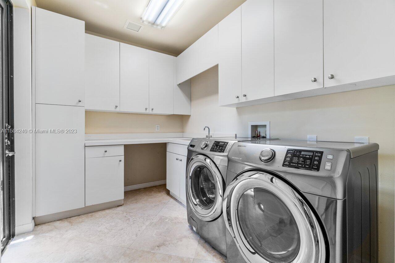 OAKS AT BOCA RATON 5 - Residential Lease