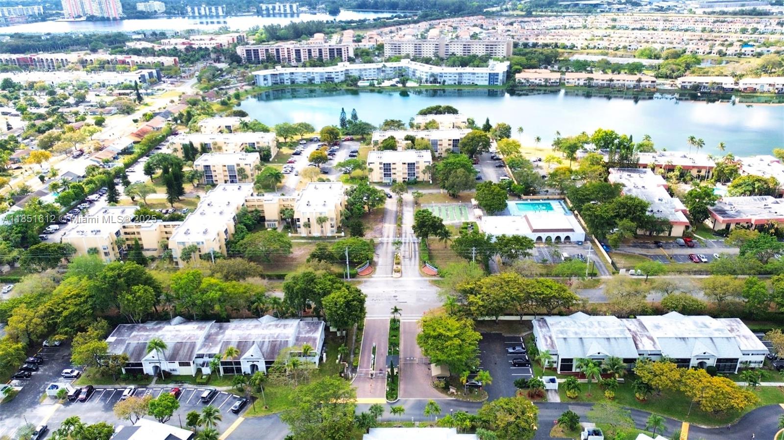 LAKE PARK CONDO NO 1 - BL - Residential