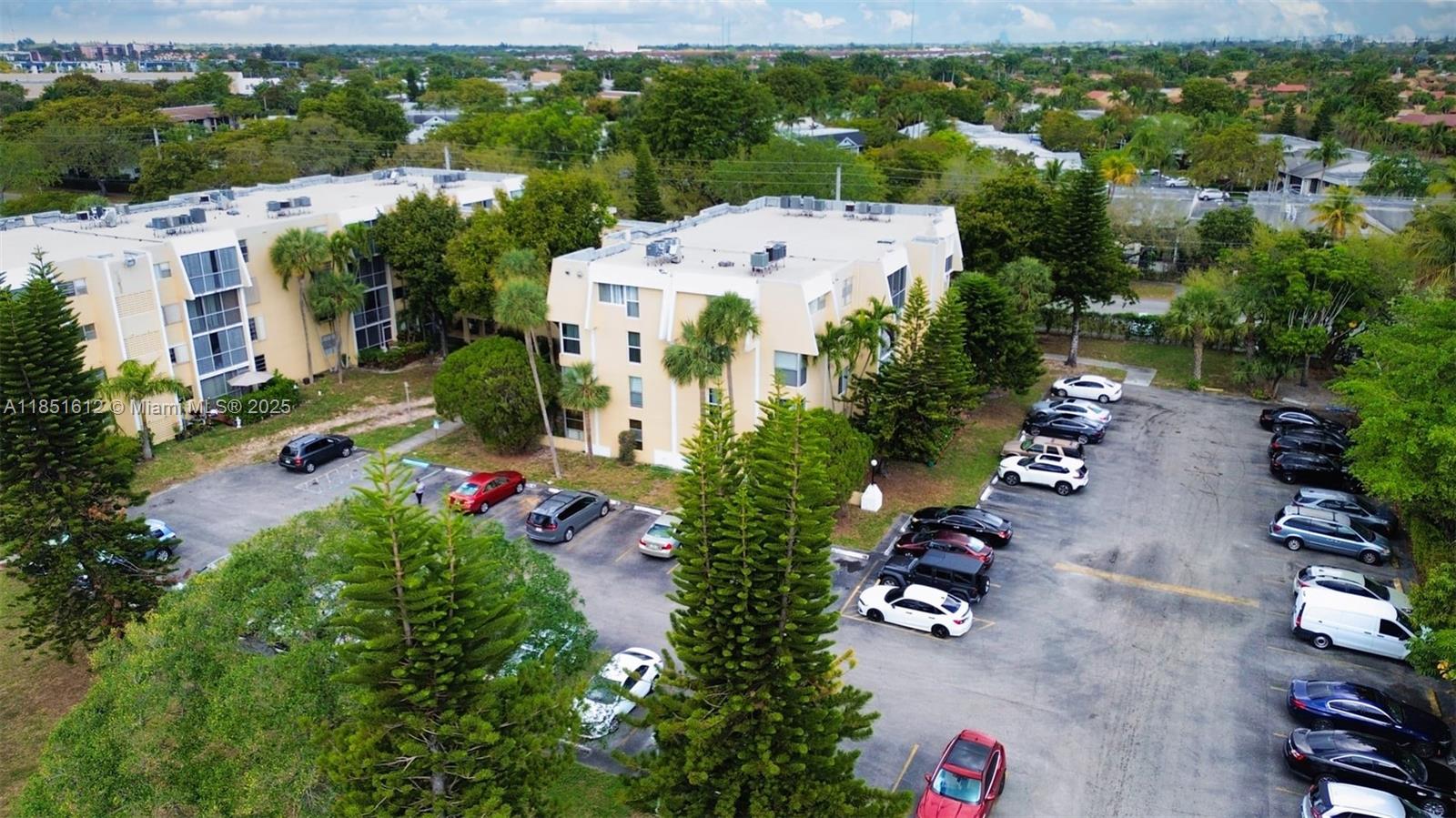 LAKE PARK CONDO NO 1 - BL - Residential