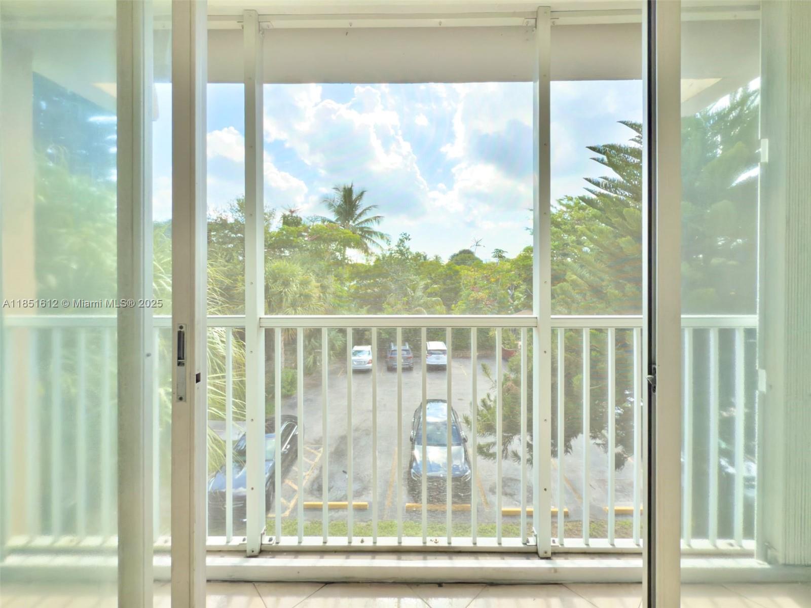 LAKE PARK CONDO NO 1 - BL - Residential