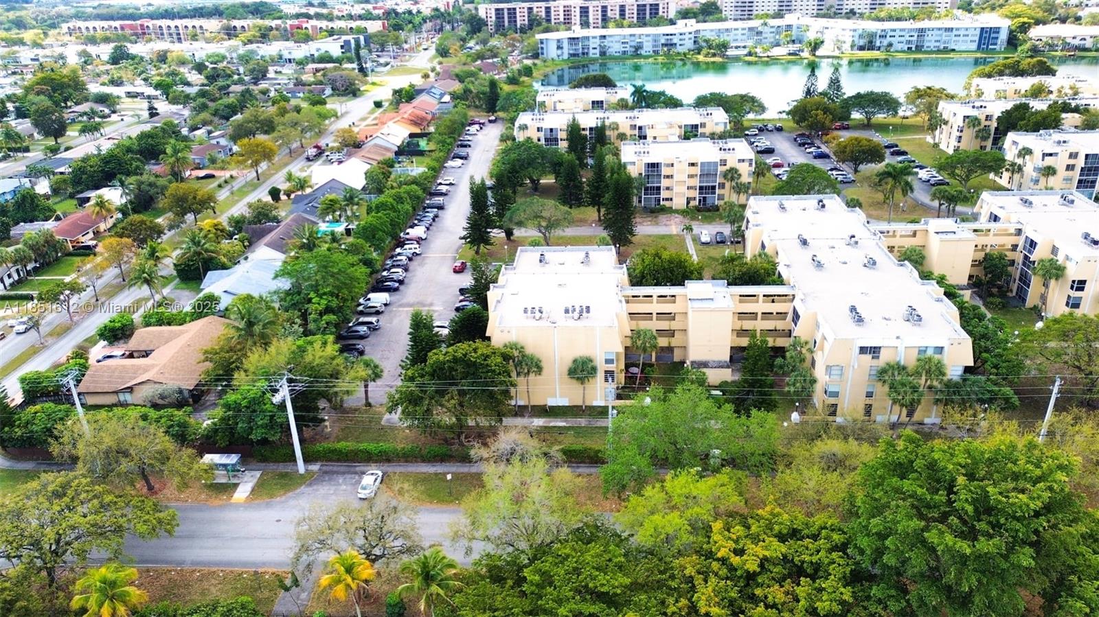 LAKE PARK CONDO NO 1 - BL - Residential