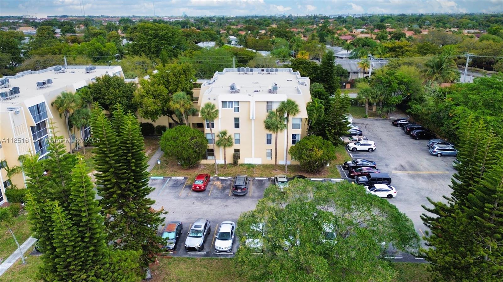 LAKE PARK CONDO NO 1 - BL - Residential