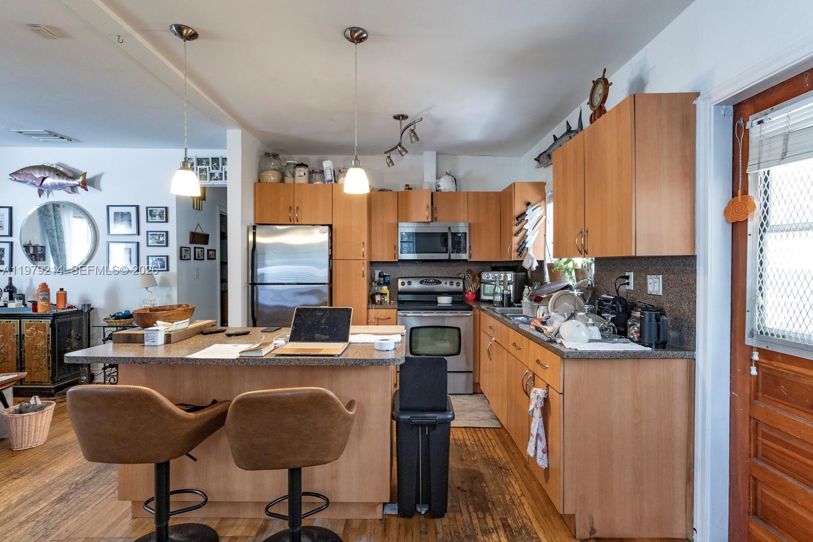 SOUTH BAY ESTATES - Residential