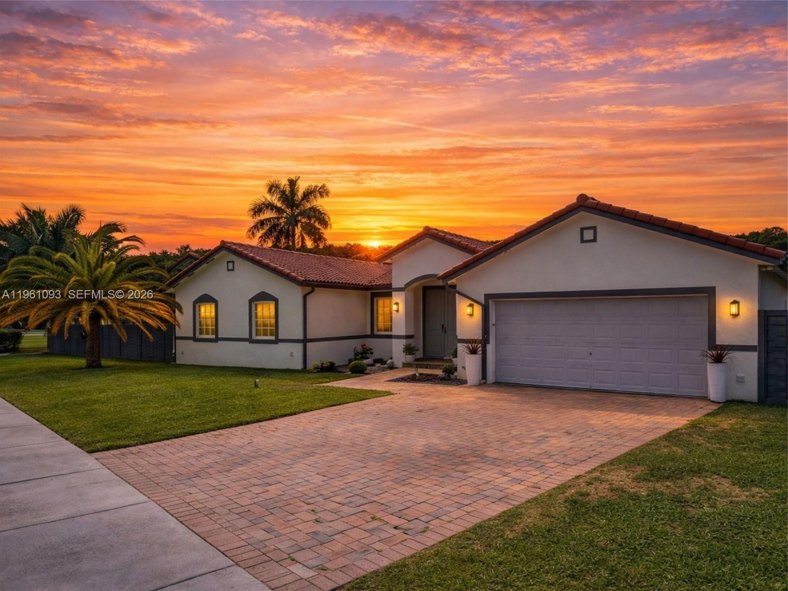 BISCAYNE DRIVE ESTATES - Residential