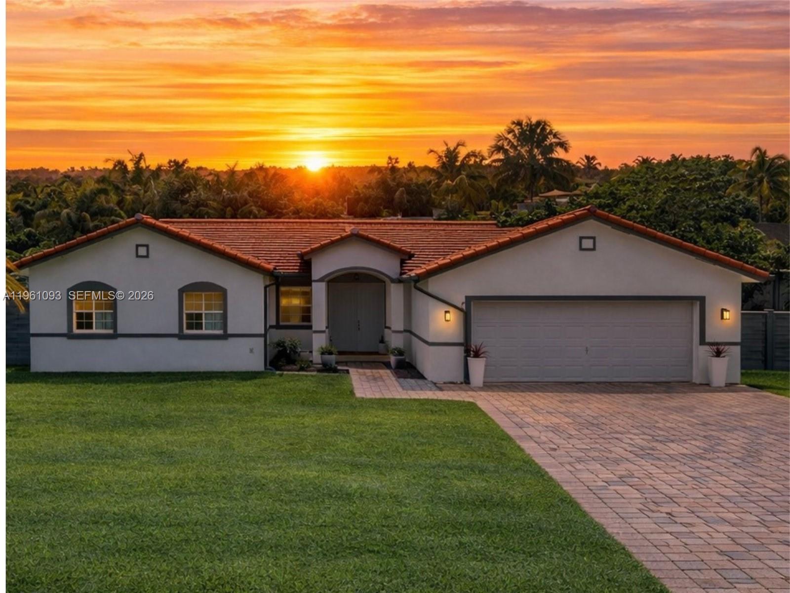 BISCAYNE DRIVE ESTATES - Residential