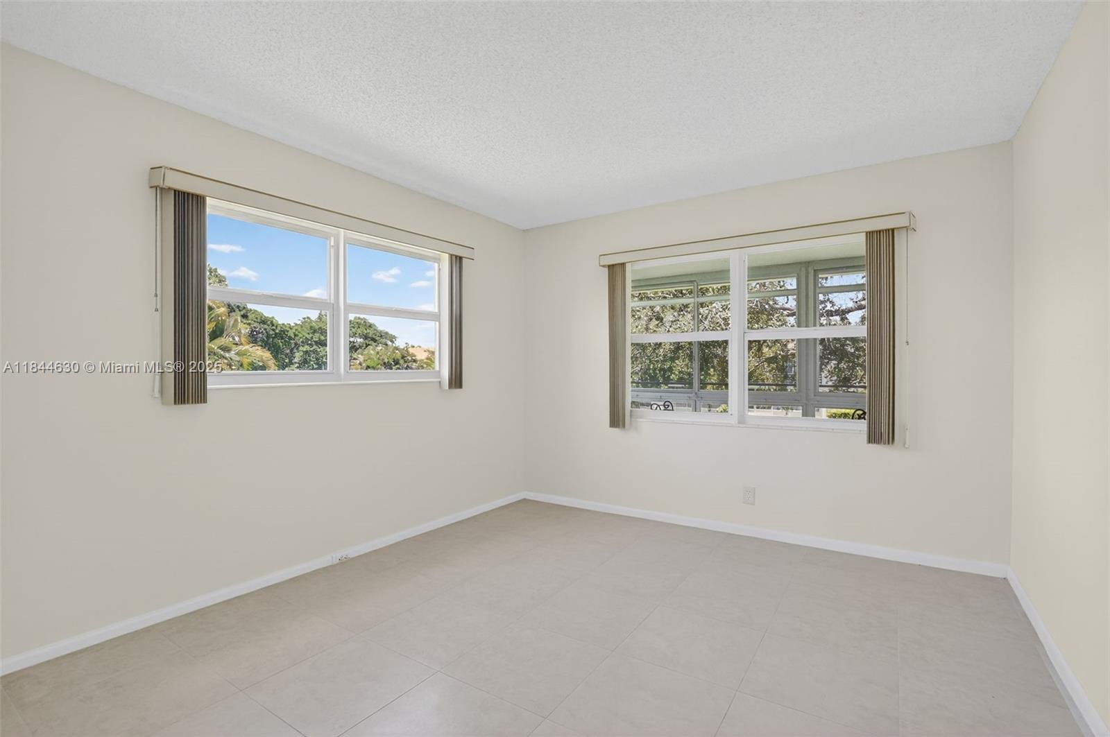 TILFORD S CONDO - Residential