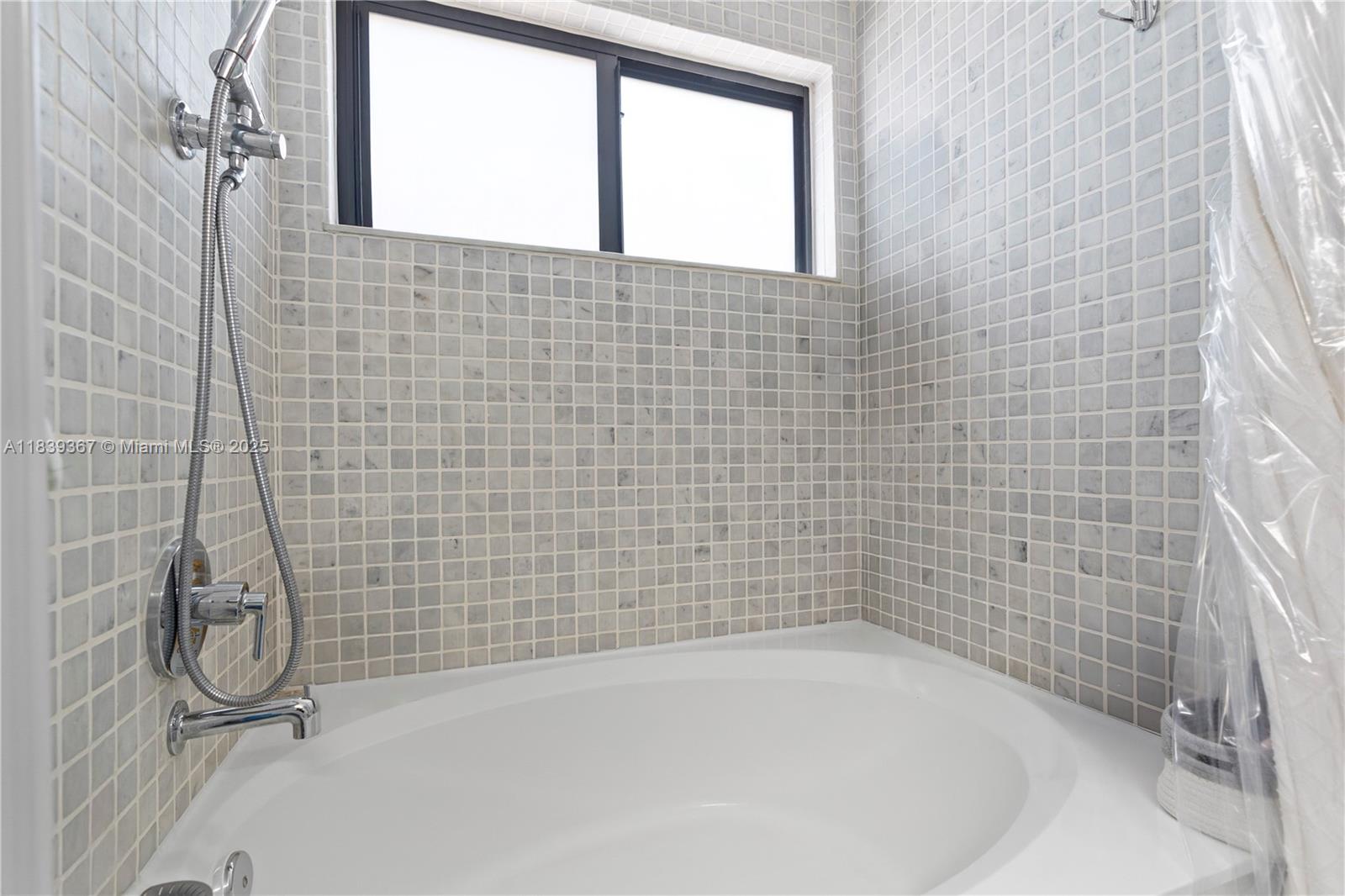 COSTAIN VILLAS HARBOR VIL - Residential