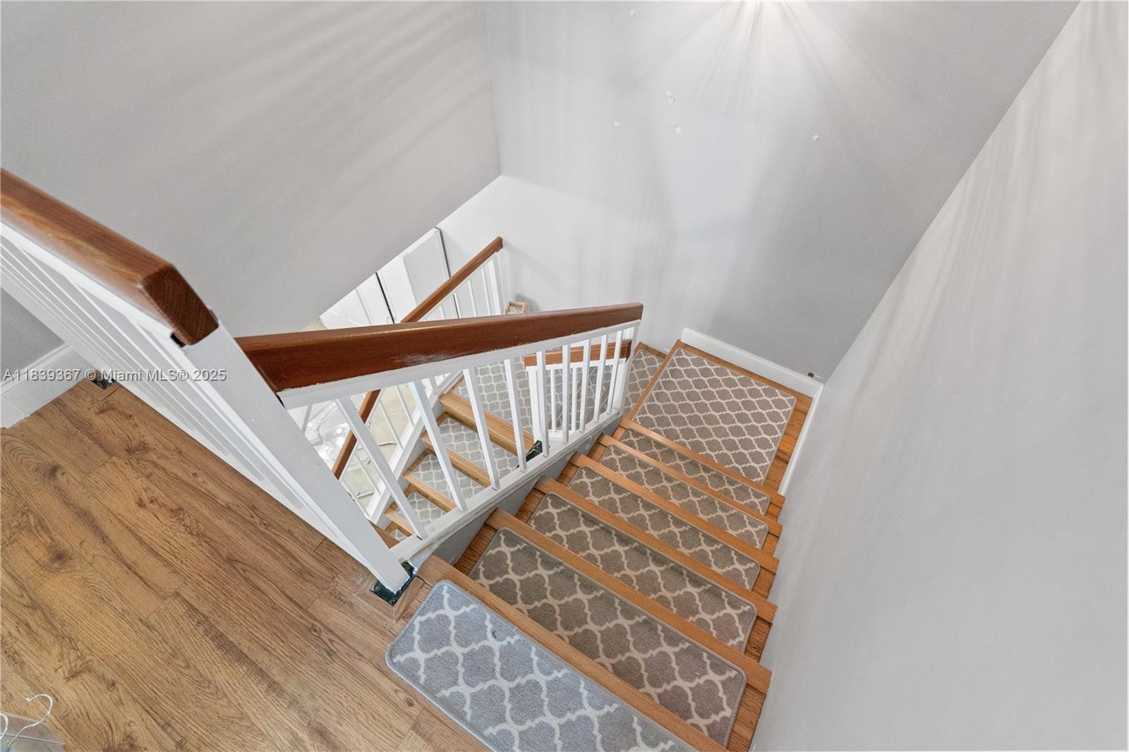 COSTAIN VILLAS HARBOR VIL - Residential