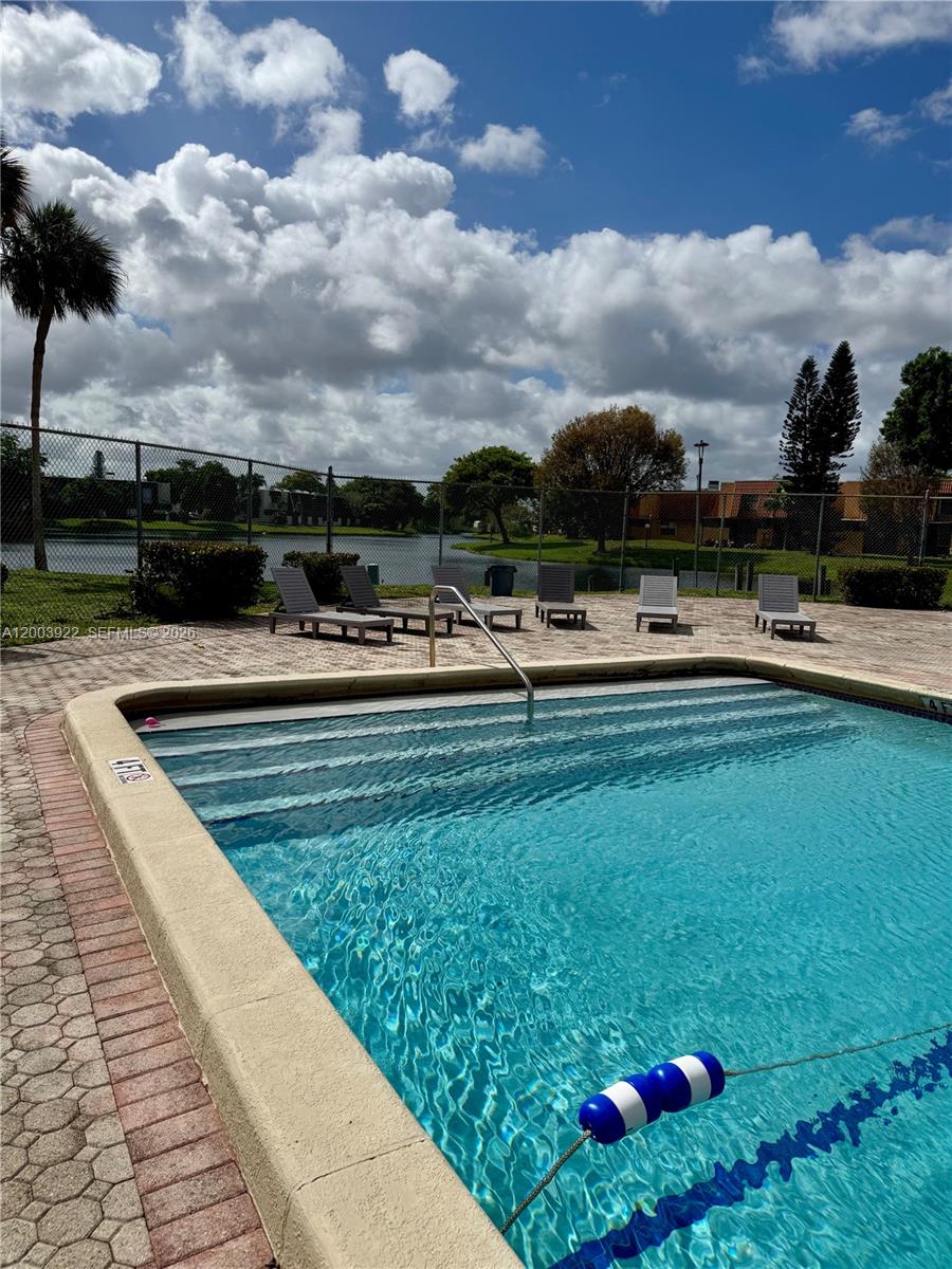 WESTVIEW CONDOMINIUM 4 - Residential