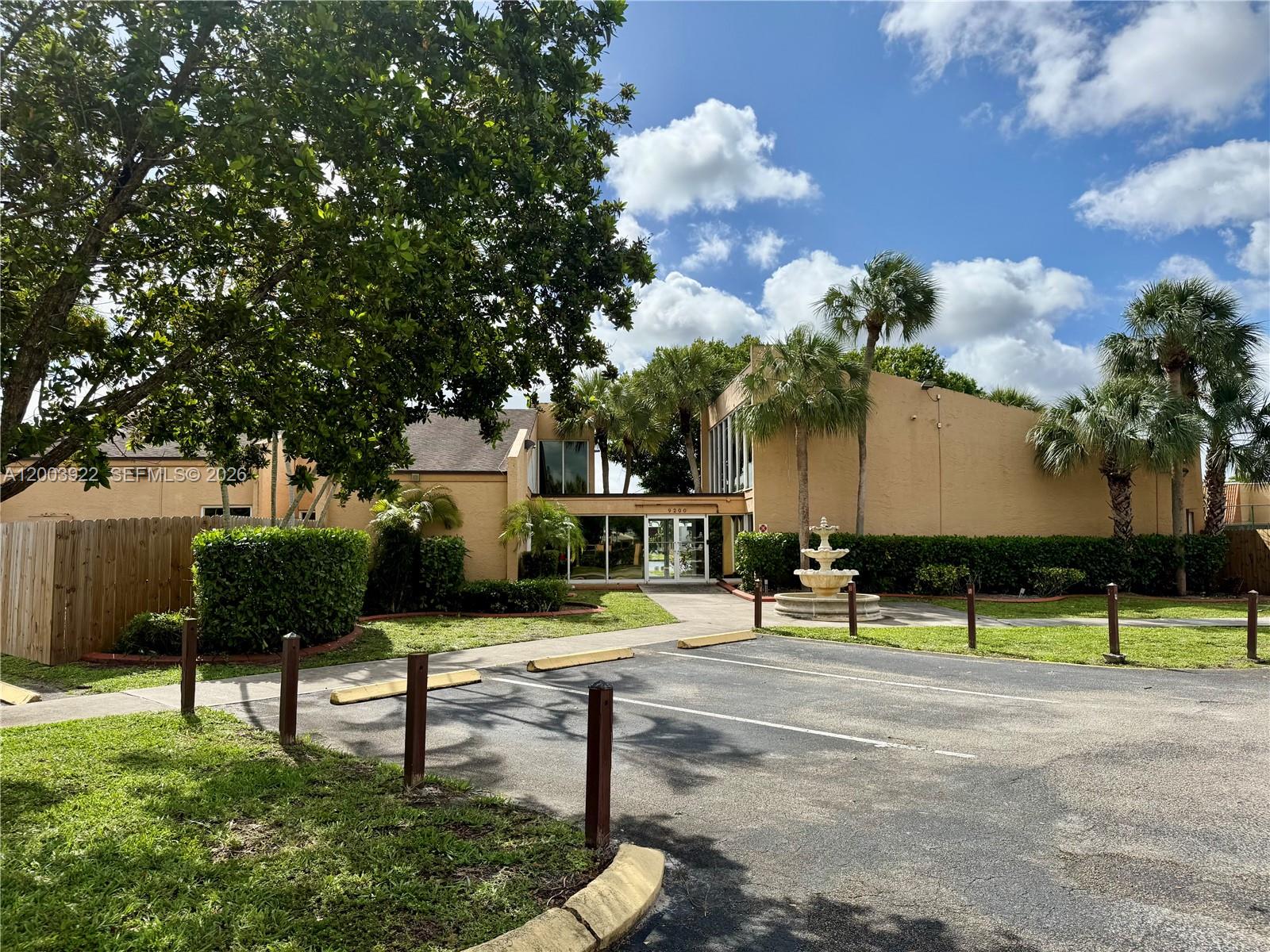 WESTVIEW CONDOMINIUM 4 - Residential