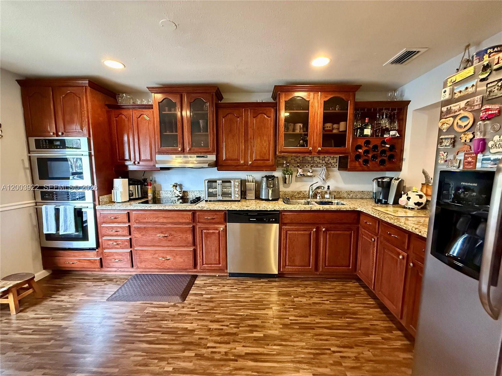 WESTVIEW CONDOMINIUM 4 - Residential