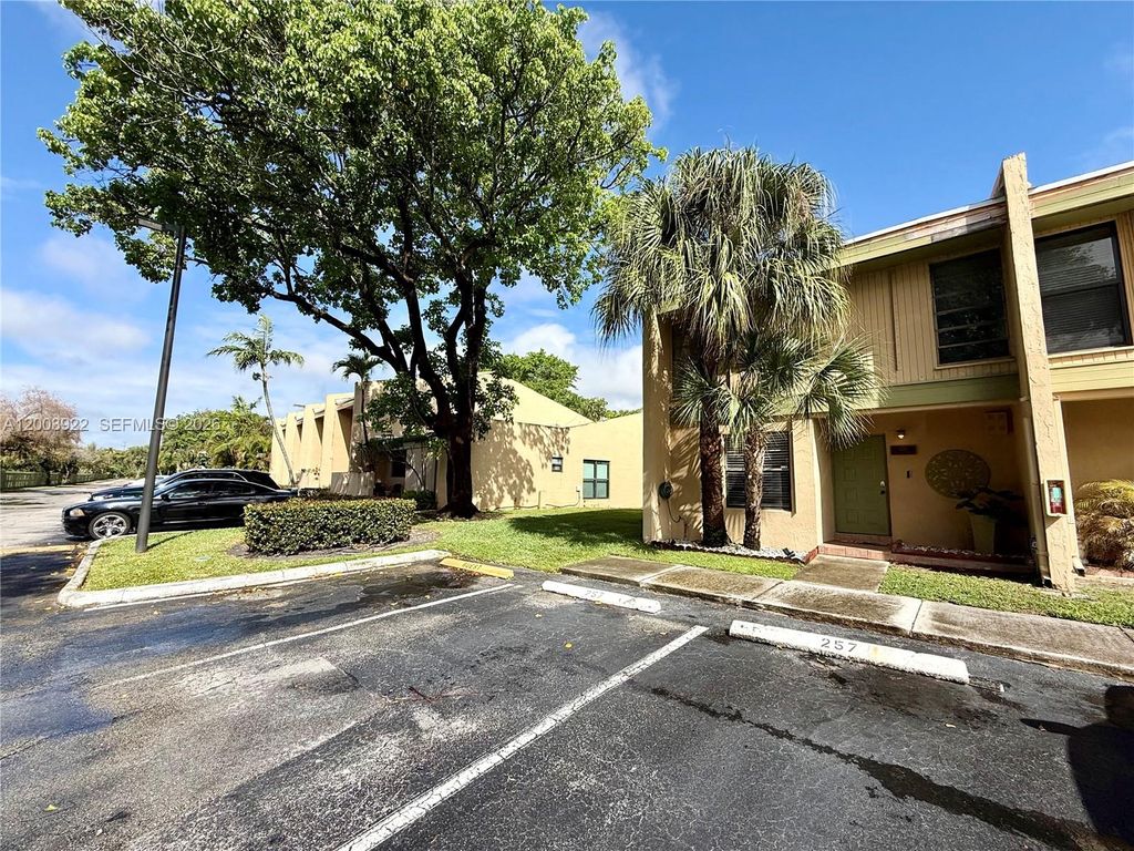 Photo of 9251 NW 14th Ct #257, Pembroke Pines, FL 33024 (MLS # A12003922)
