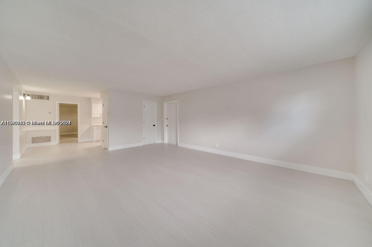 HALFWAY-TREE CONDO - Residential Lease