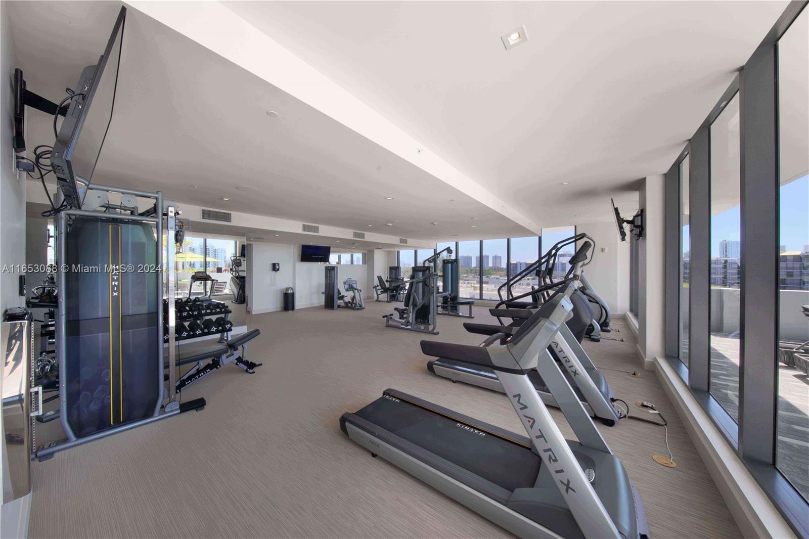 AVENTURA PARKSQUARE RESID - Residential Lease