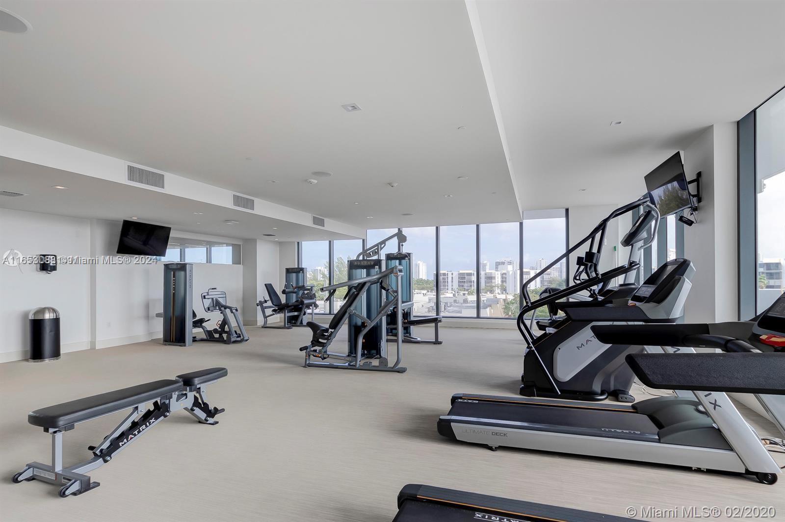 AVENTURA PARKSQUARE RESID - Residential Lease